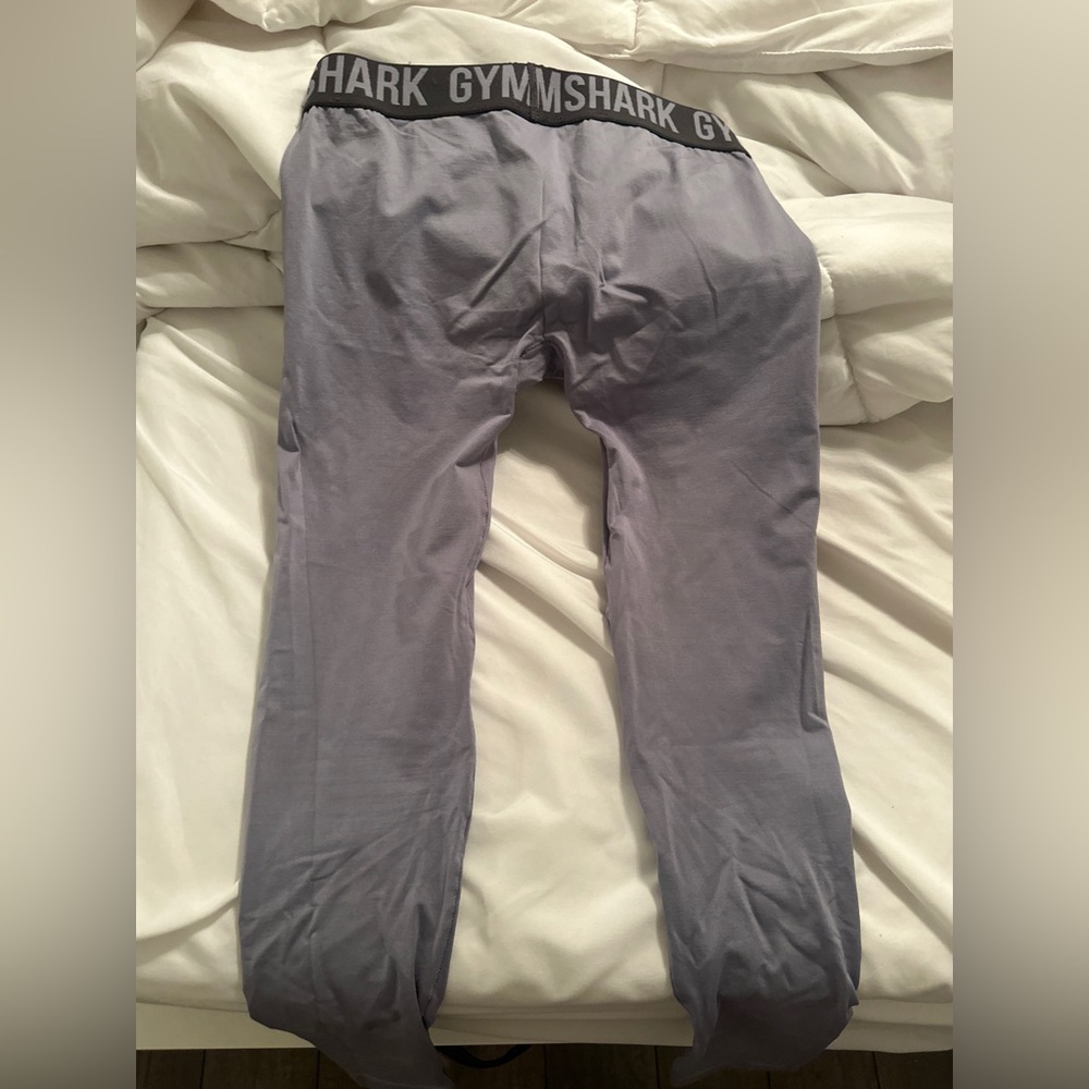 Gymshark Lavender Leggings with Black Waistband - Picture 3 of 3